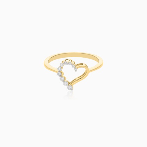 18k Yellow Gold Heart-Shaped Ring with Natural Diamonds