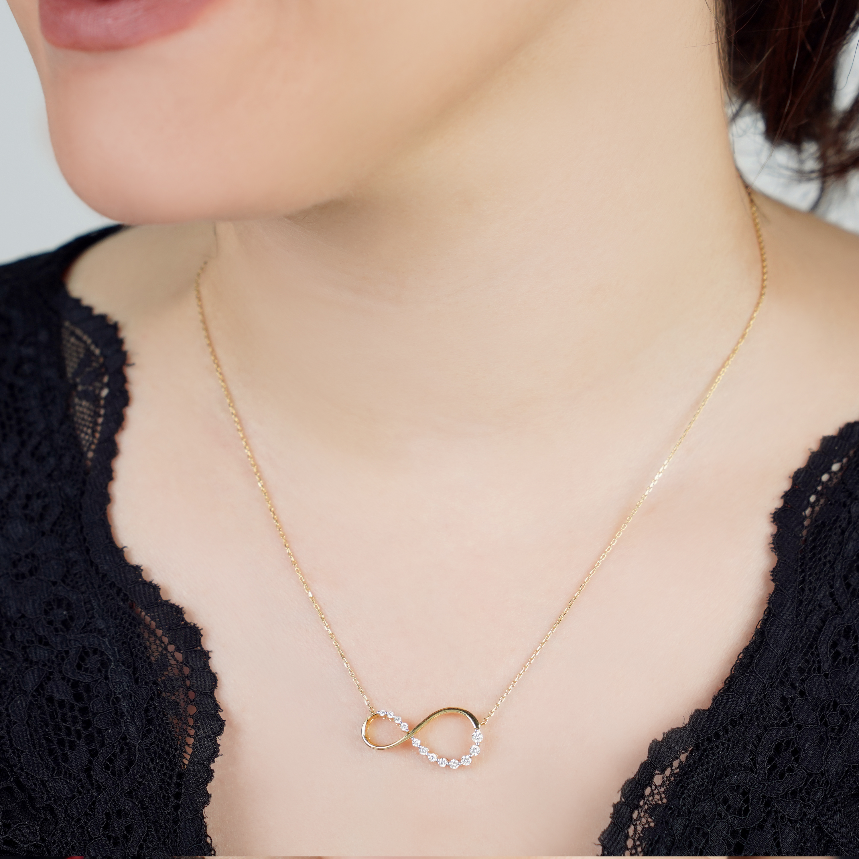 18k Yellow Gold Necklace Infinity-Shaped From Dunyati Collection
