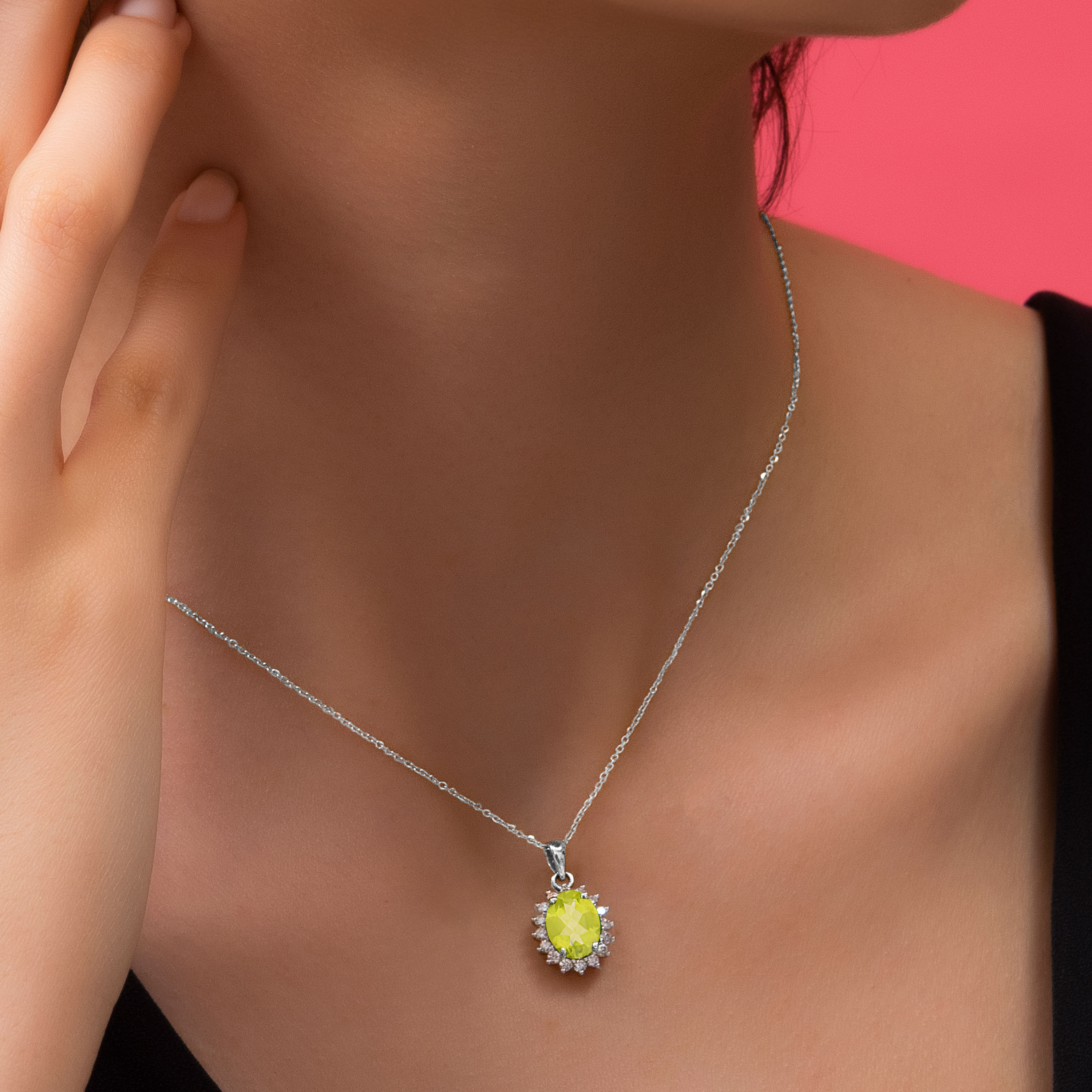 18k White Gold Diamond Necklace With Natural Peridot From Diana Collection