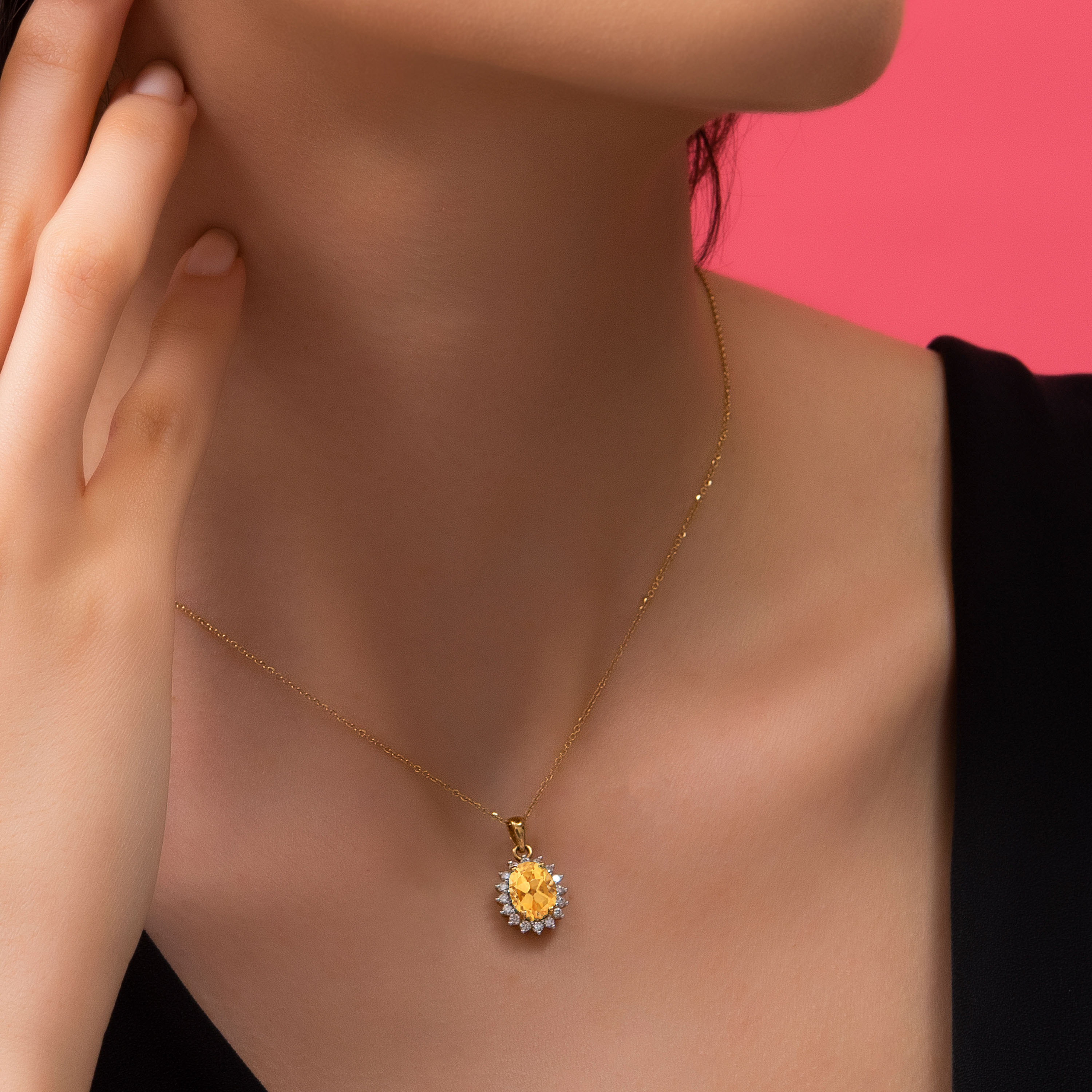 18k Yellow Gold Necklace with Citrine Stone From Diana Collection