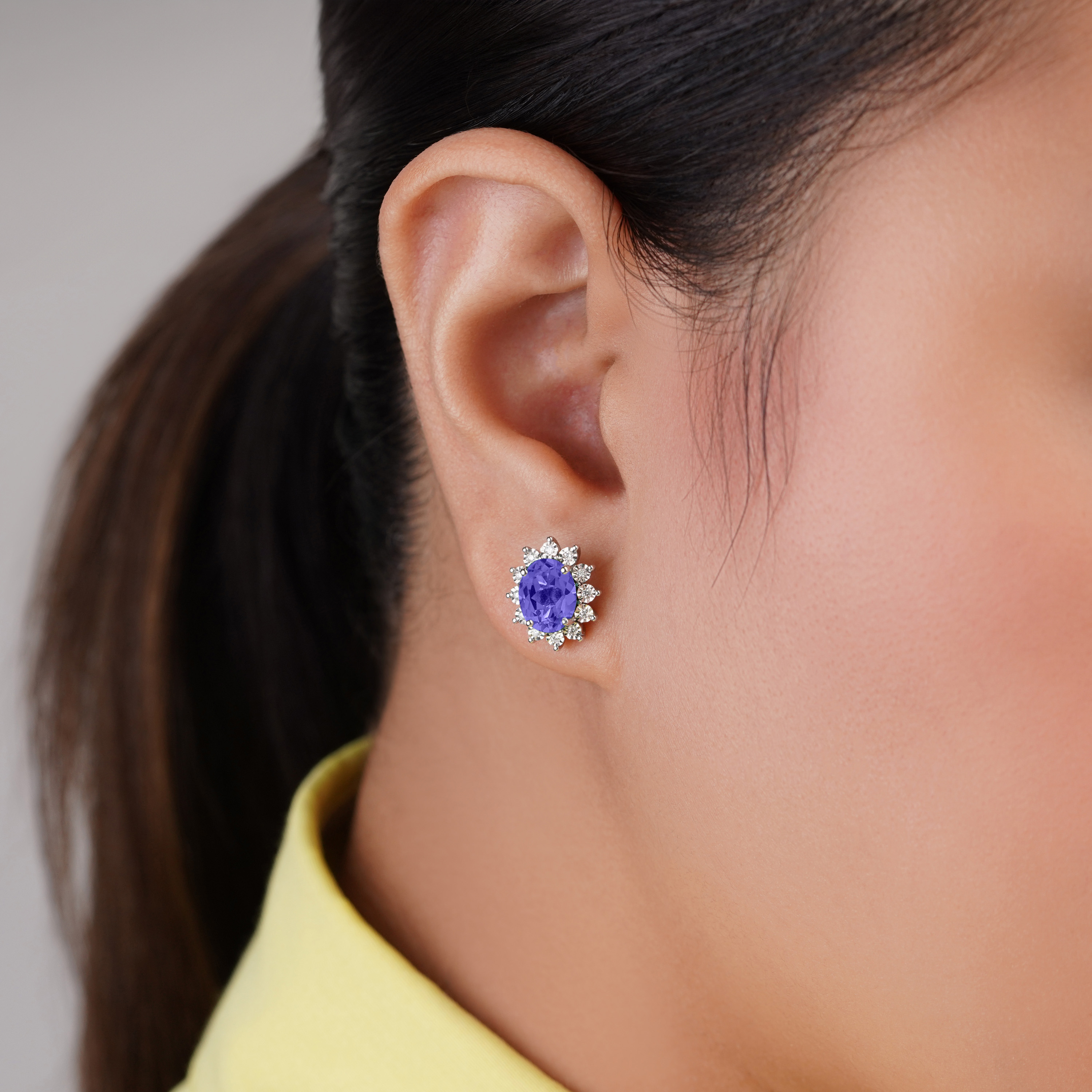 18k White Gold Earrings With Tanzanite Stone From Diana Collection