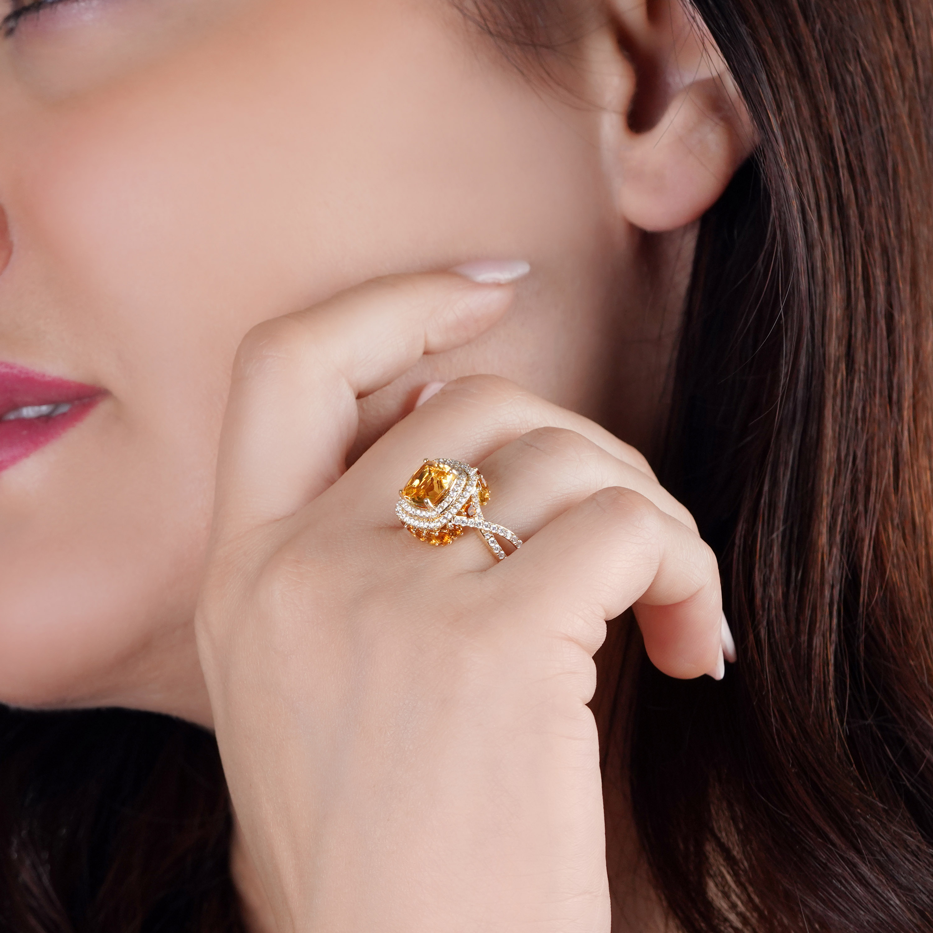18K White Gold Ring with Diamond And Citrine Stone – Vida Collection