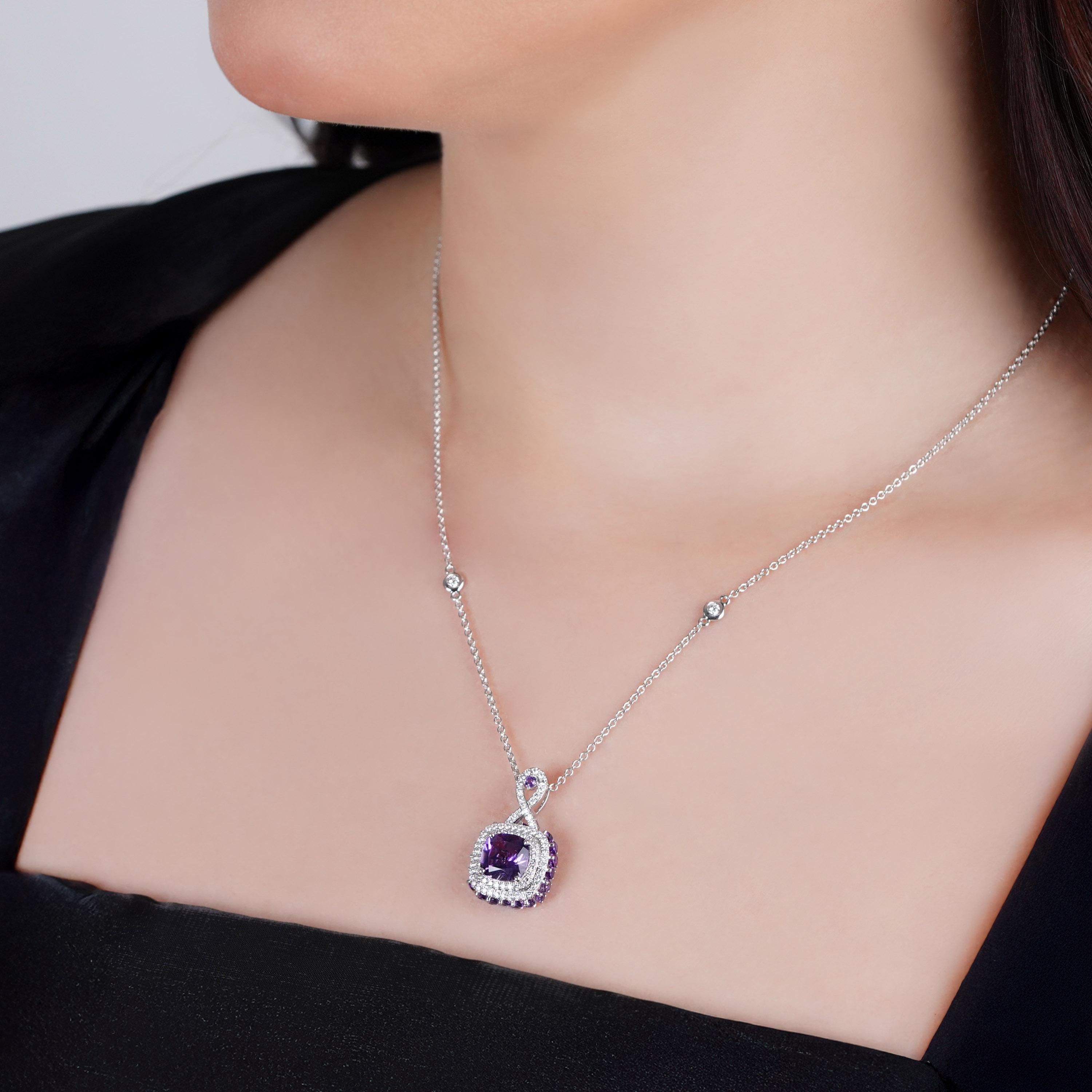 18K White Gold Necklace with Diamond and Amethyst – Vida Collection
