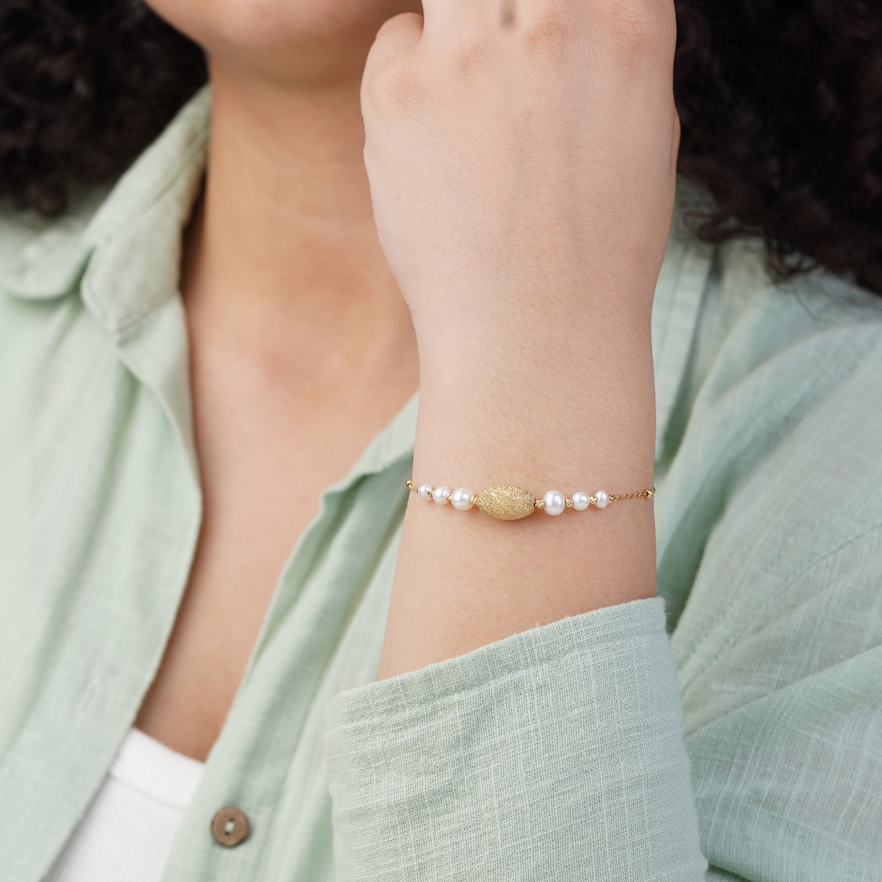 18K Yellow Gold Pearl Bracelet - Danah Collection