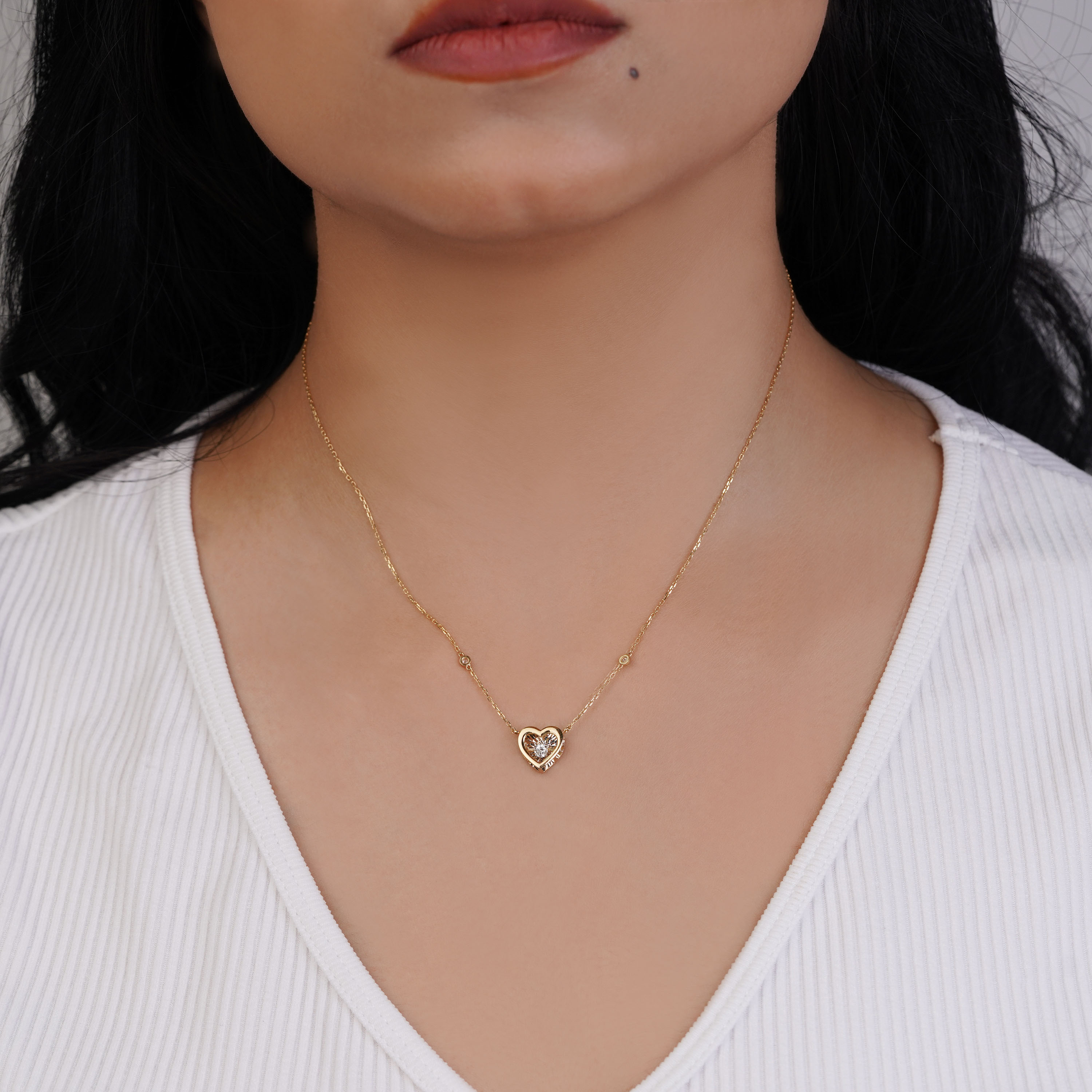 18K Yellow Gold Heart Pendant Necklace - Dancing Diamond Collection