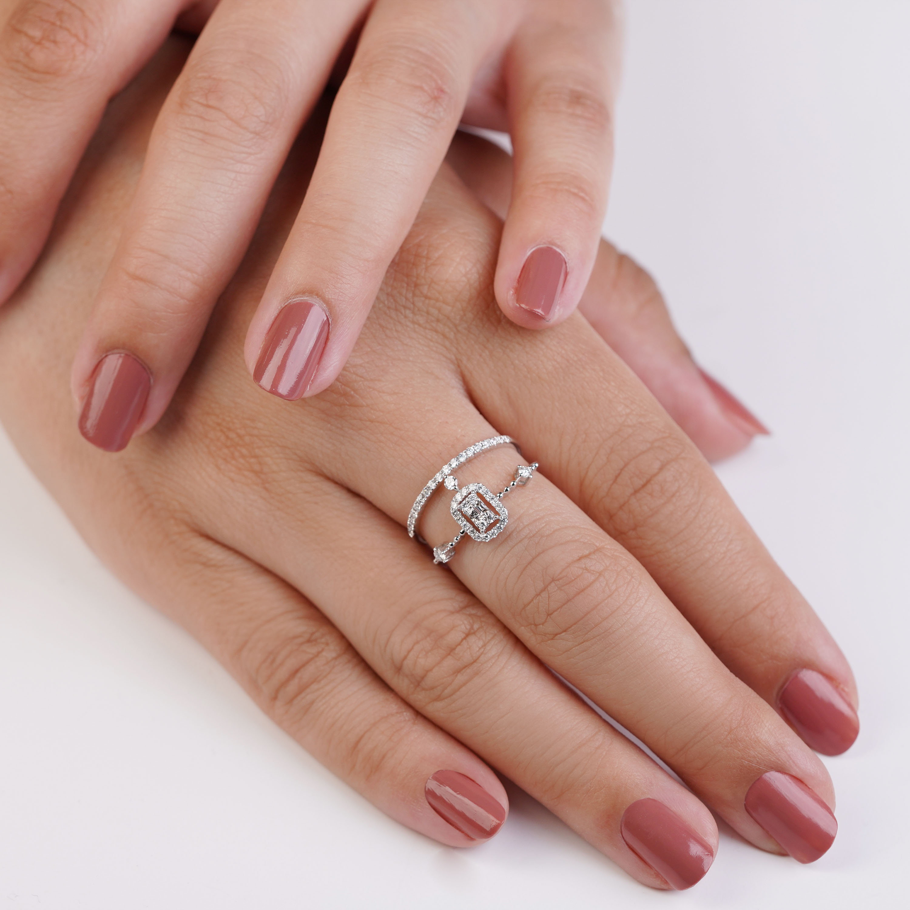 18K White Gold Diamond Ring from Carre Collection