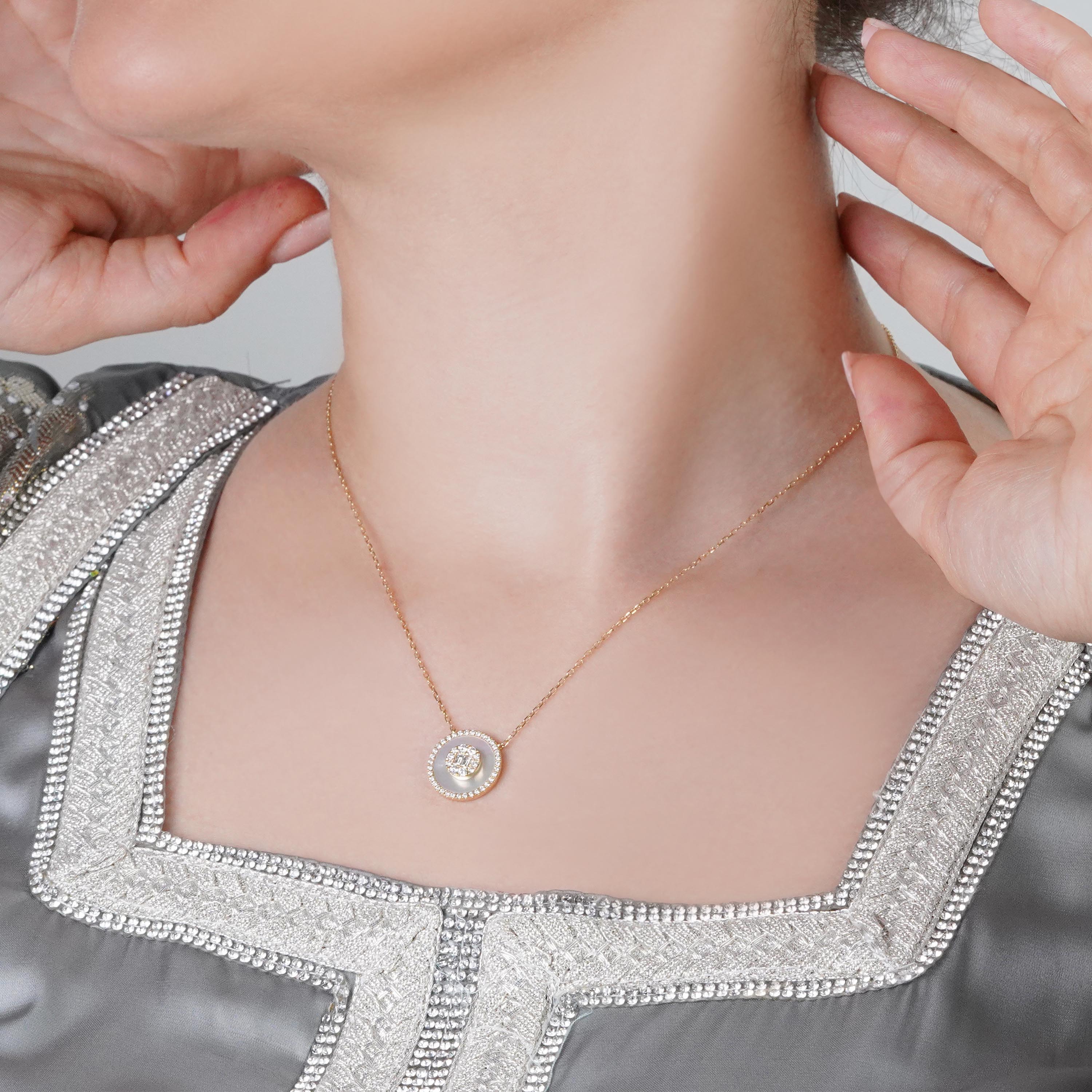 18K Yellow Gold Necklace with Diamonds & Mother of Pearl – Mosaic Collection