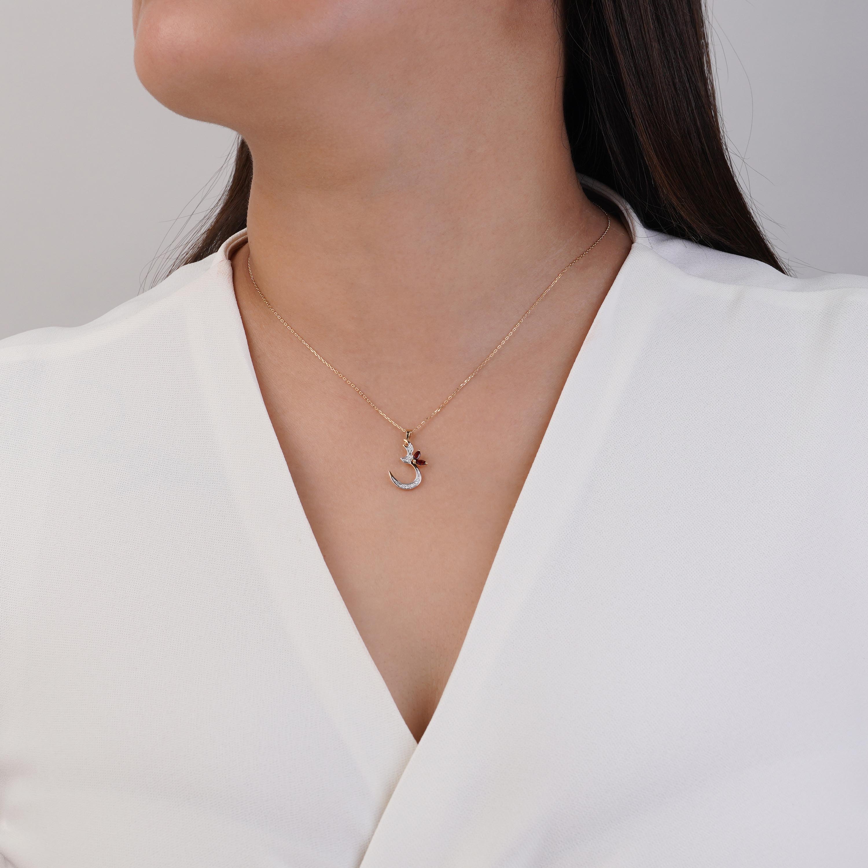 18K Yellow Gold ‘Seen’ Pendant Necklace – Horoufi Diamond Collection