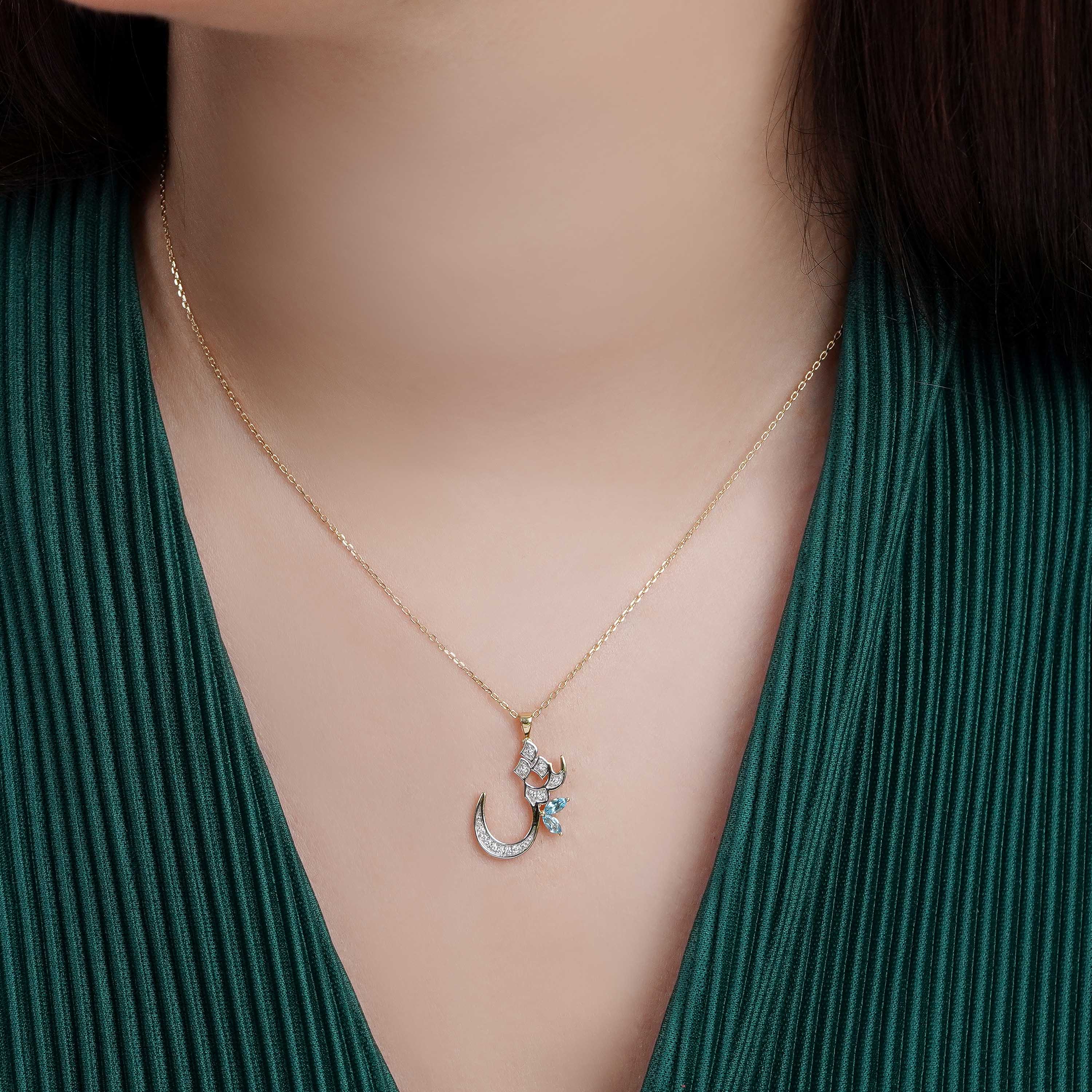 18K Yellow Gold Arabic Letter Necklace – Horoufi Diamond Collection