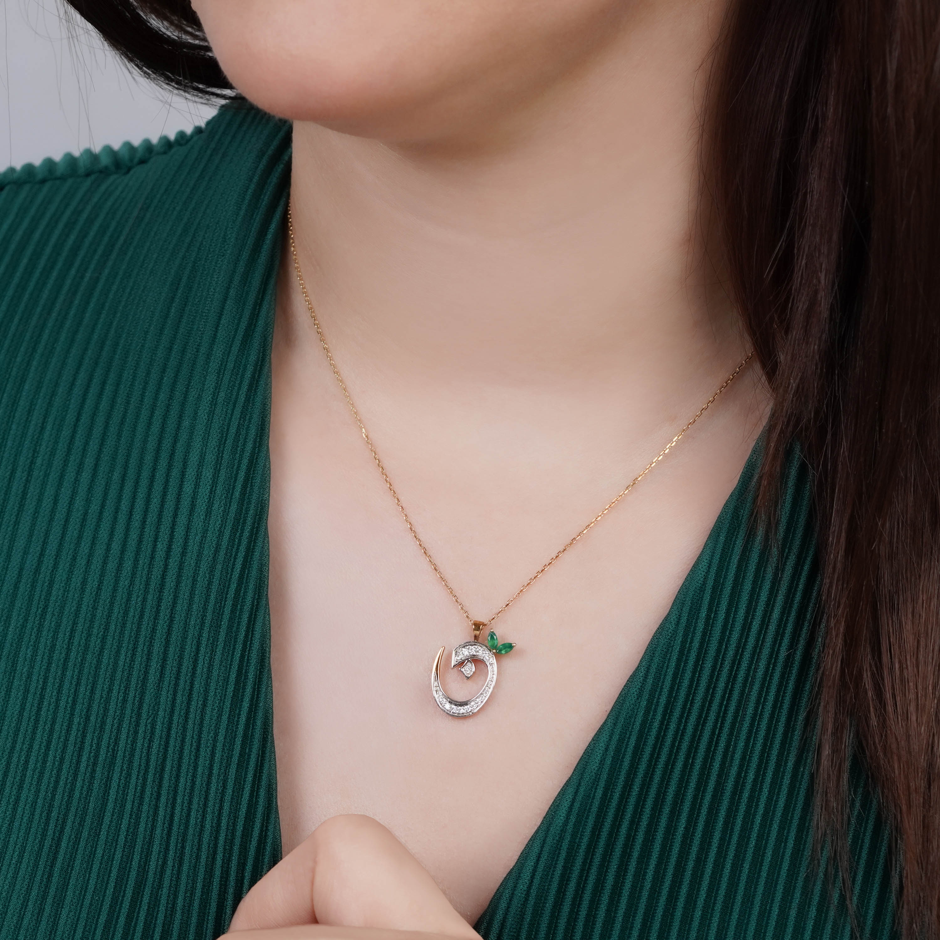 18K Yellow Gold Arabic Noon Necklace – Horoufi Diamond Collection