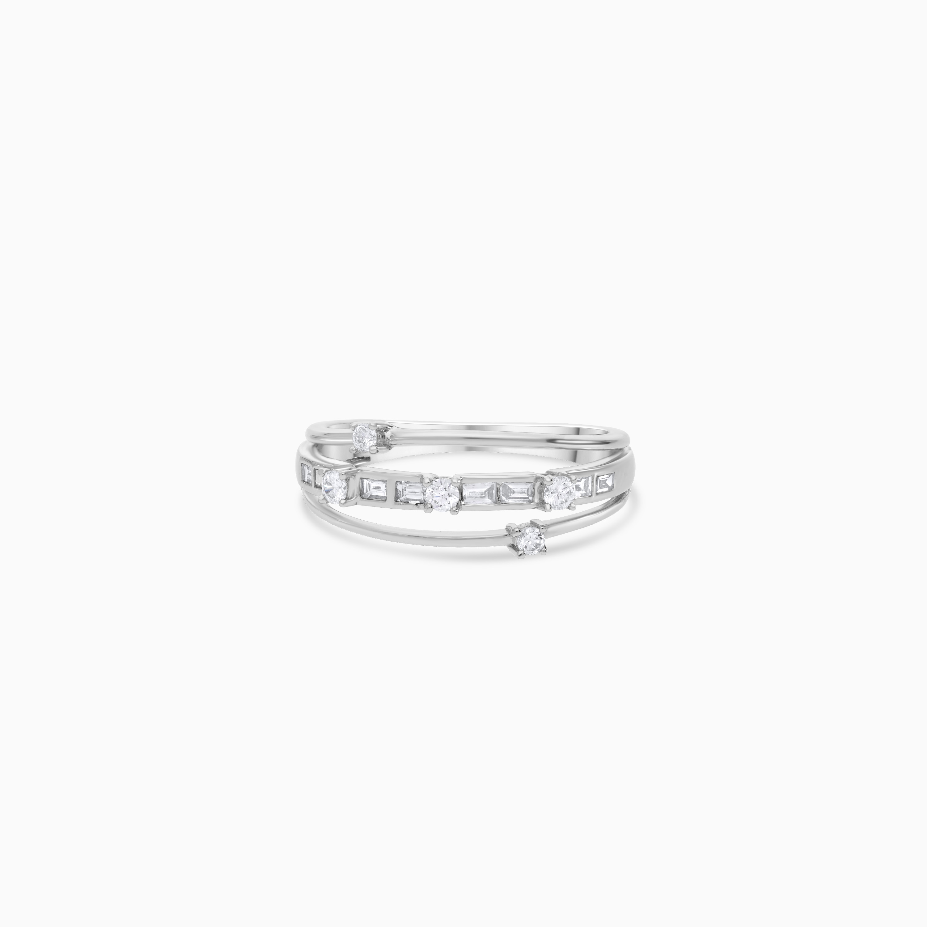 18K White Gold Ring Featuring Natural Diamonds – Carre Collection