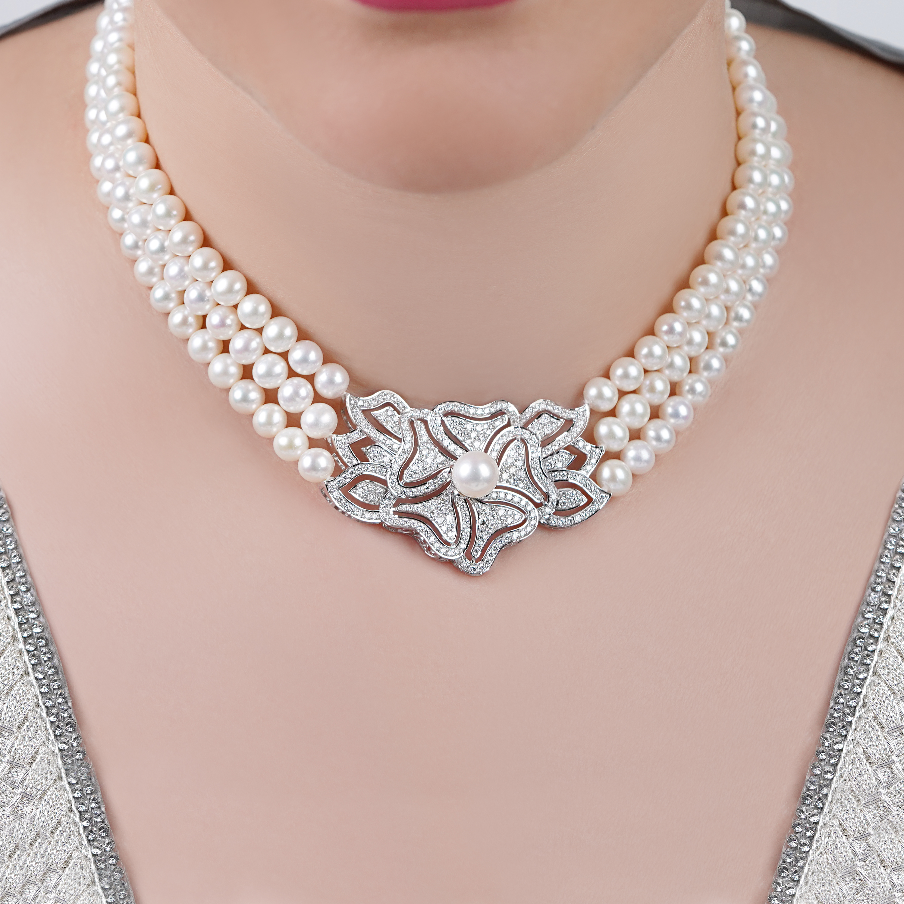 Danah Collection: 18K White Gold Choker with Pearl & Diamond