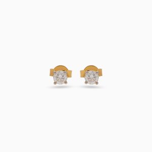 18k Yellow Gold Stud Earrings featuring a Solitaire Natural Diamond | Solitaire Collection
